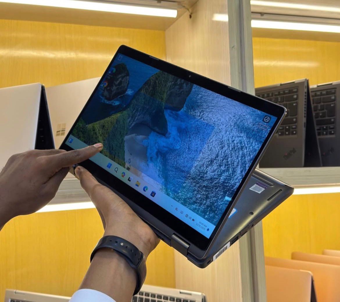 Dell Latitude 5300 2-in-1 – Intel Core i5, 8GB RAM, 256GB SSD, Touchscreen