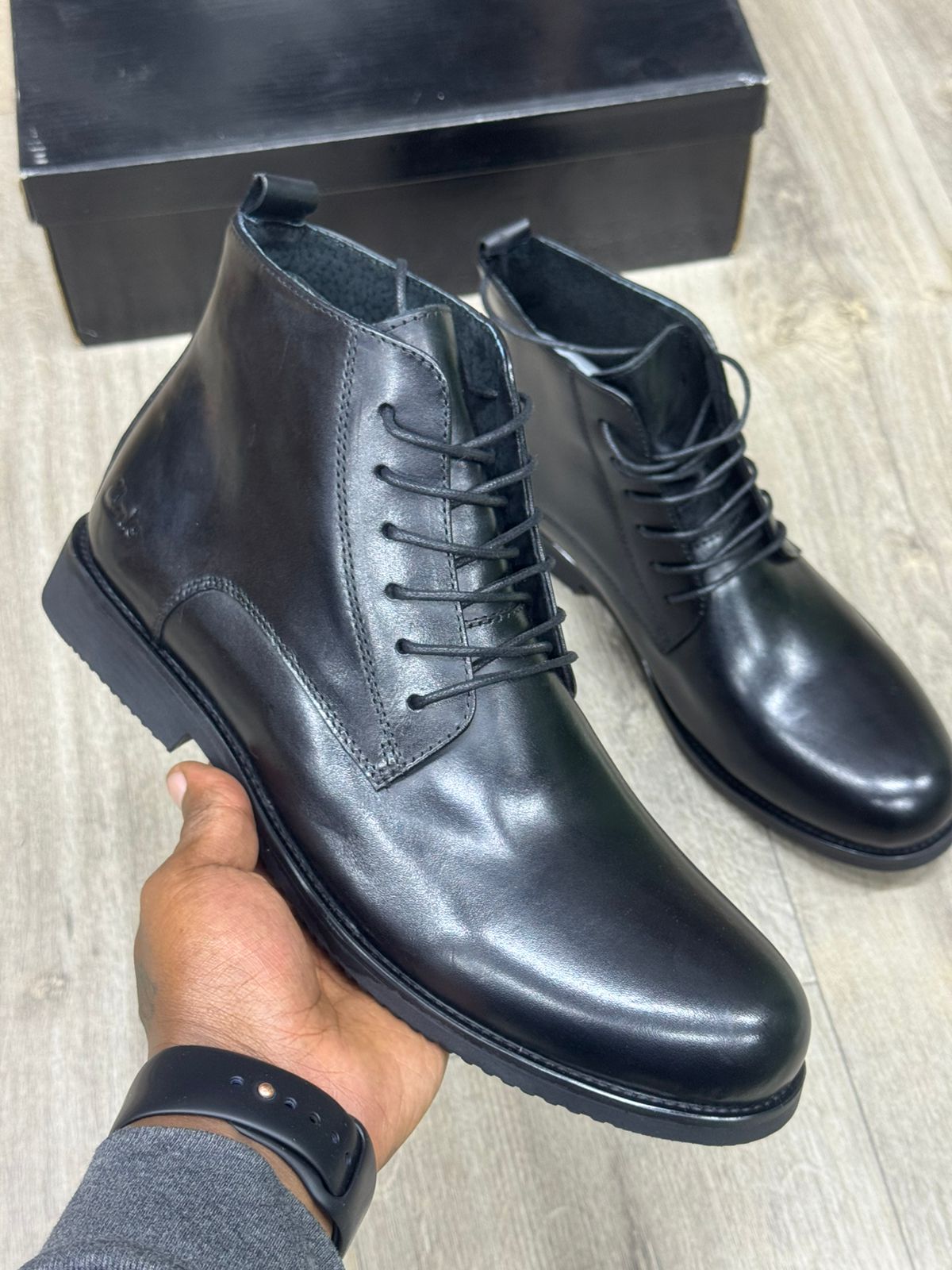 Clarks Men's Genuine Leather Lace-Up Official Boots– Premium Smart Casual Ankle Boots